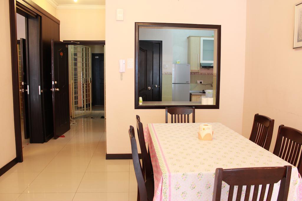 Marina Court Kota Kinabalu- Bigger Group Stay Together- 6 Bedroom Apartments Chambre photo