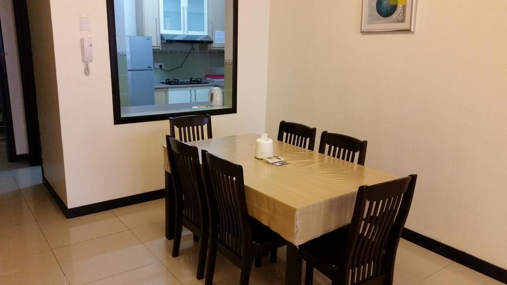 Marina Court Kota Kinabalu- Bigger Group Stay Together- 6 Bedroom Apartments Chambre photo