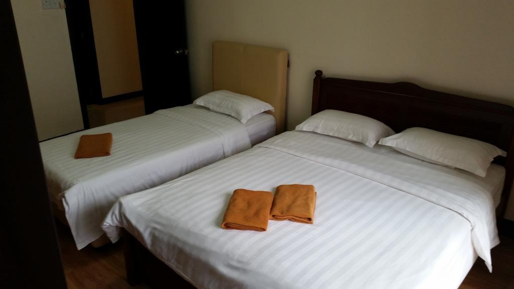 Marina Court Kota Kinabalu- Bigger Group Stay Together- 6 Bedroom Apartments Chambre photo