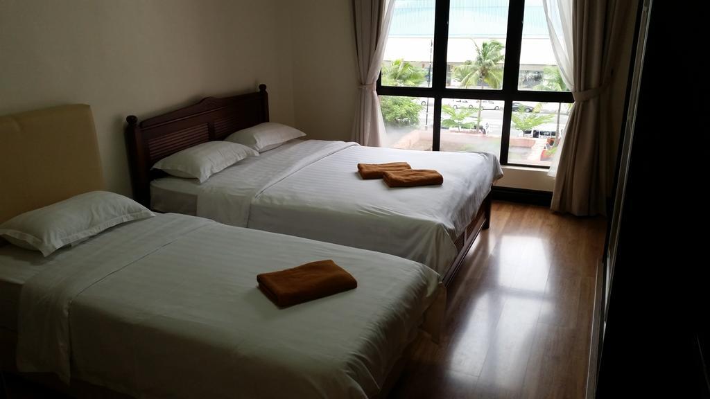 Marina Court Kota Kinabalu- Bigger Group Stay Together- 6 Bedroom Apartments Chambre photo