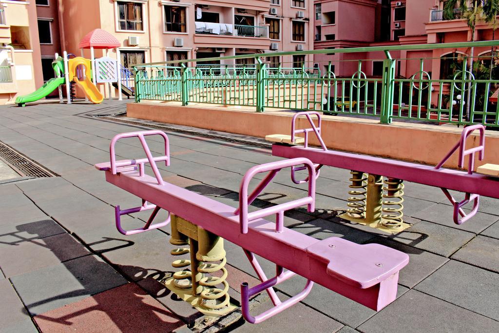 Marina Court Kota Kinabalu- Bigger Group Stay Together- 6 Bedroom Apartments Extérieur photo