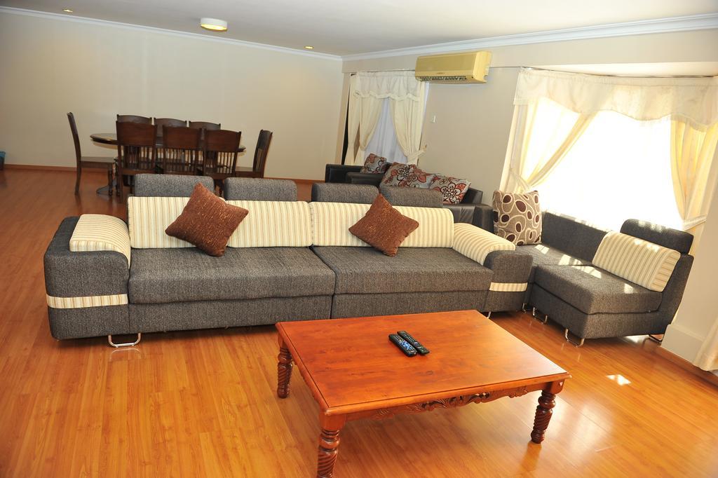 Marina Court Kota Kinabalu- Bigger Group Stay Together- 6 Bedroom Apartments Extérieur photo