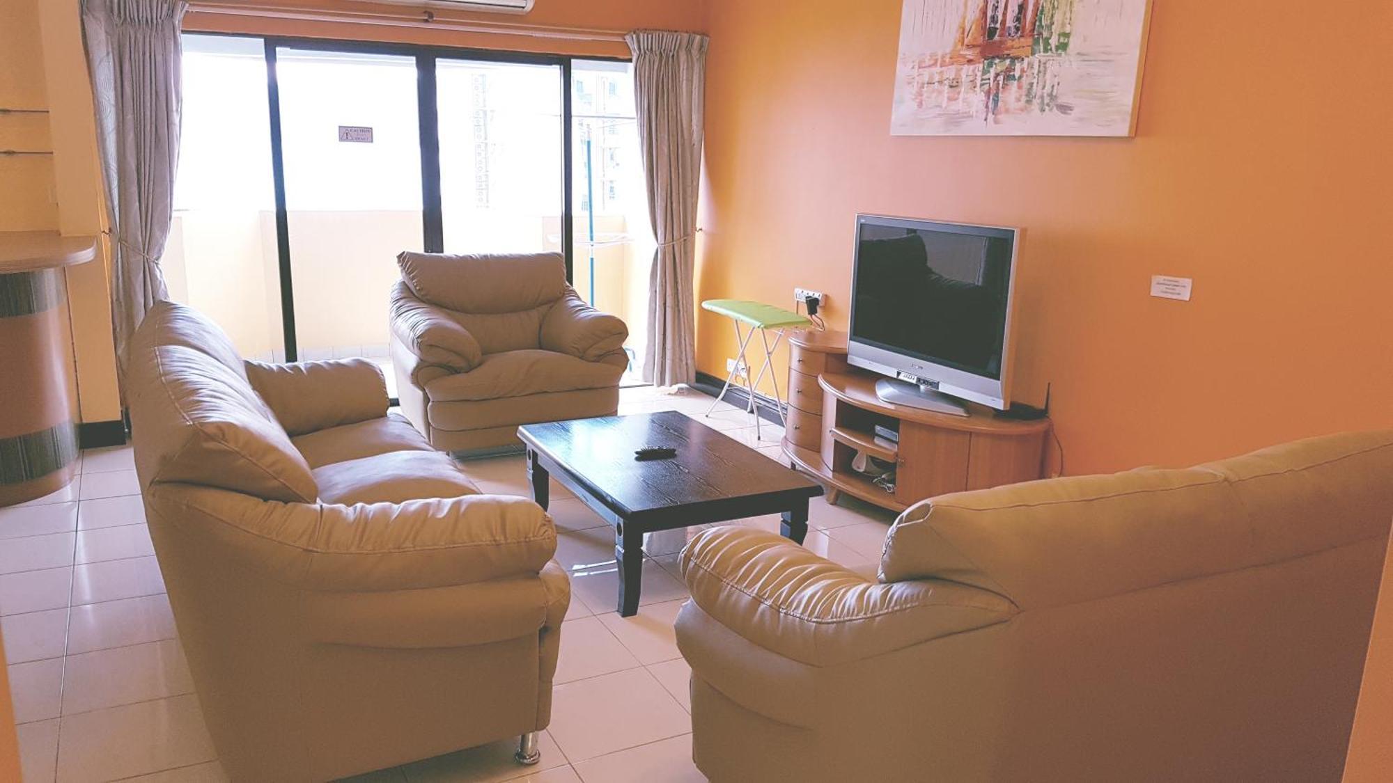 Marina Court Kota Kinabalu- Bigger Group Stay Together- 6 Bedroom Apartments Extérieur photo